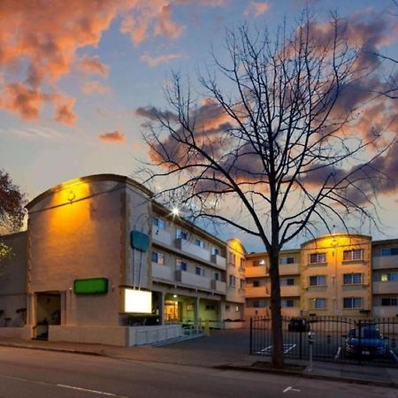 University Inn & Suites Berkeley Ngoại thất bức ảnh