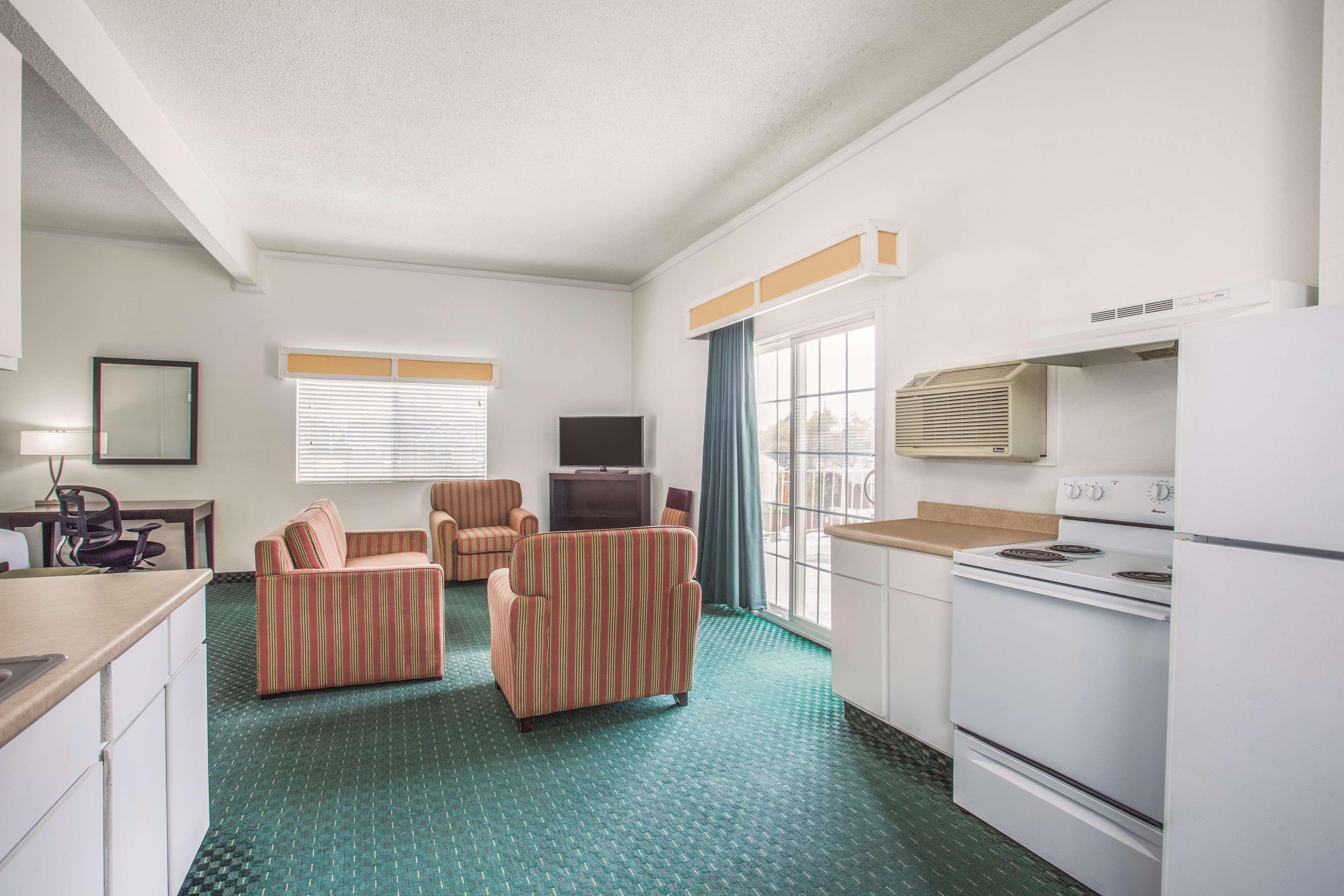 University Inn & Suites Berkeley Ngoại thất bức ảnh