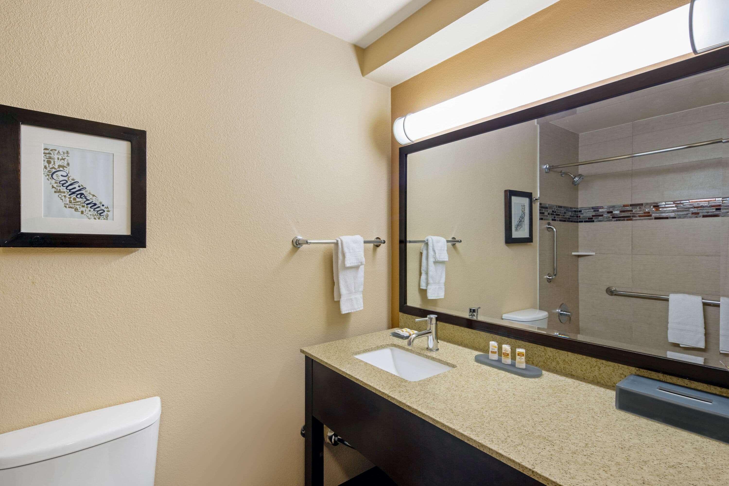 University Inn & Suites Berkeley Ngoại thất bức ảnh