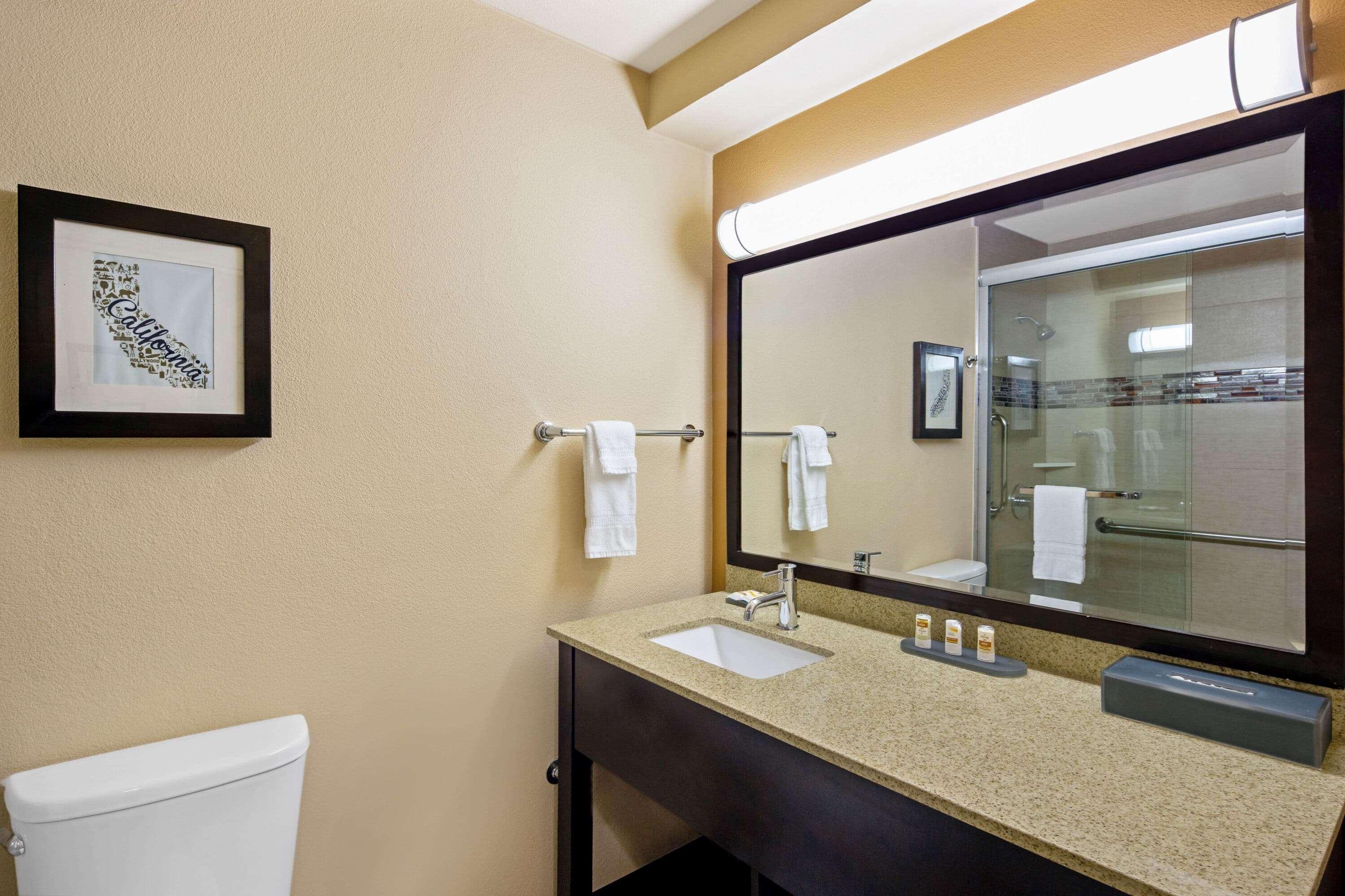 University Inn & Suites Berkeley Ngoại thất bức ảnh
