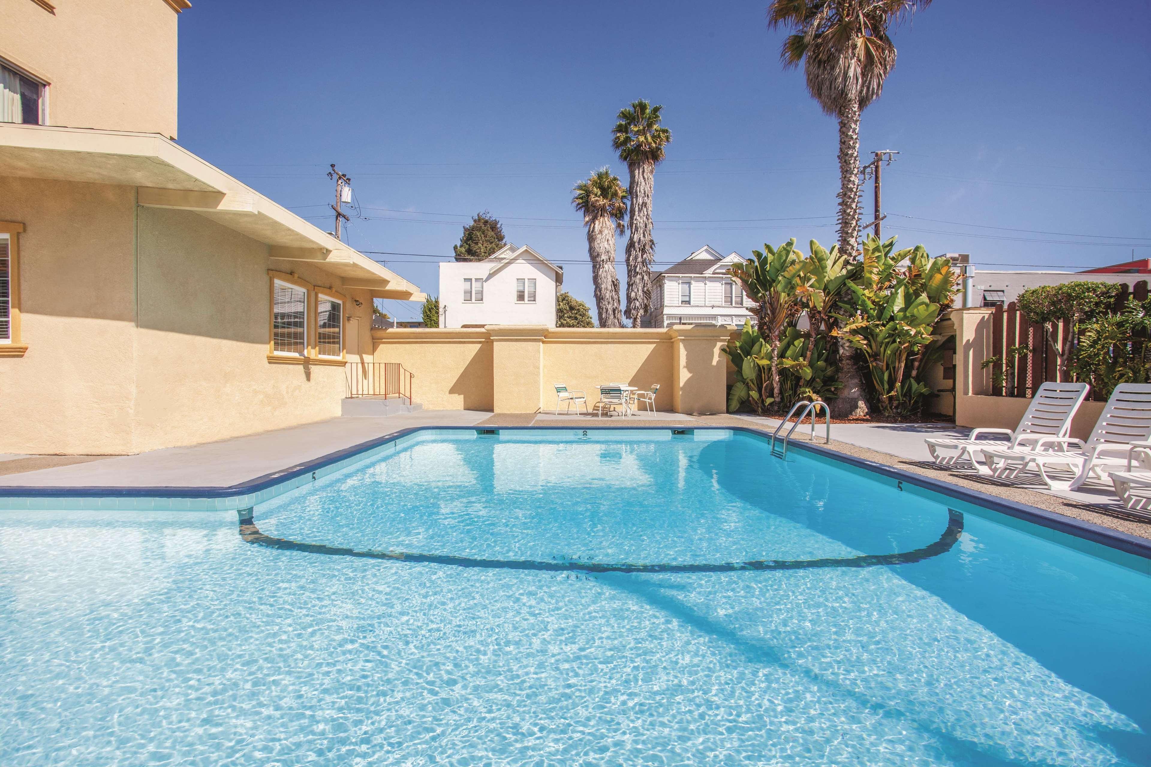 University Inn & Suites Berkeley Ngoại thất bức ảnh