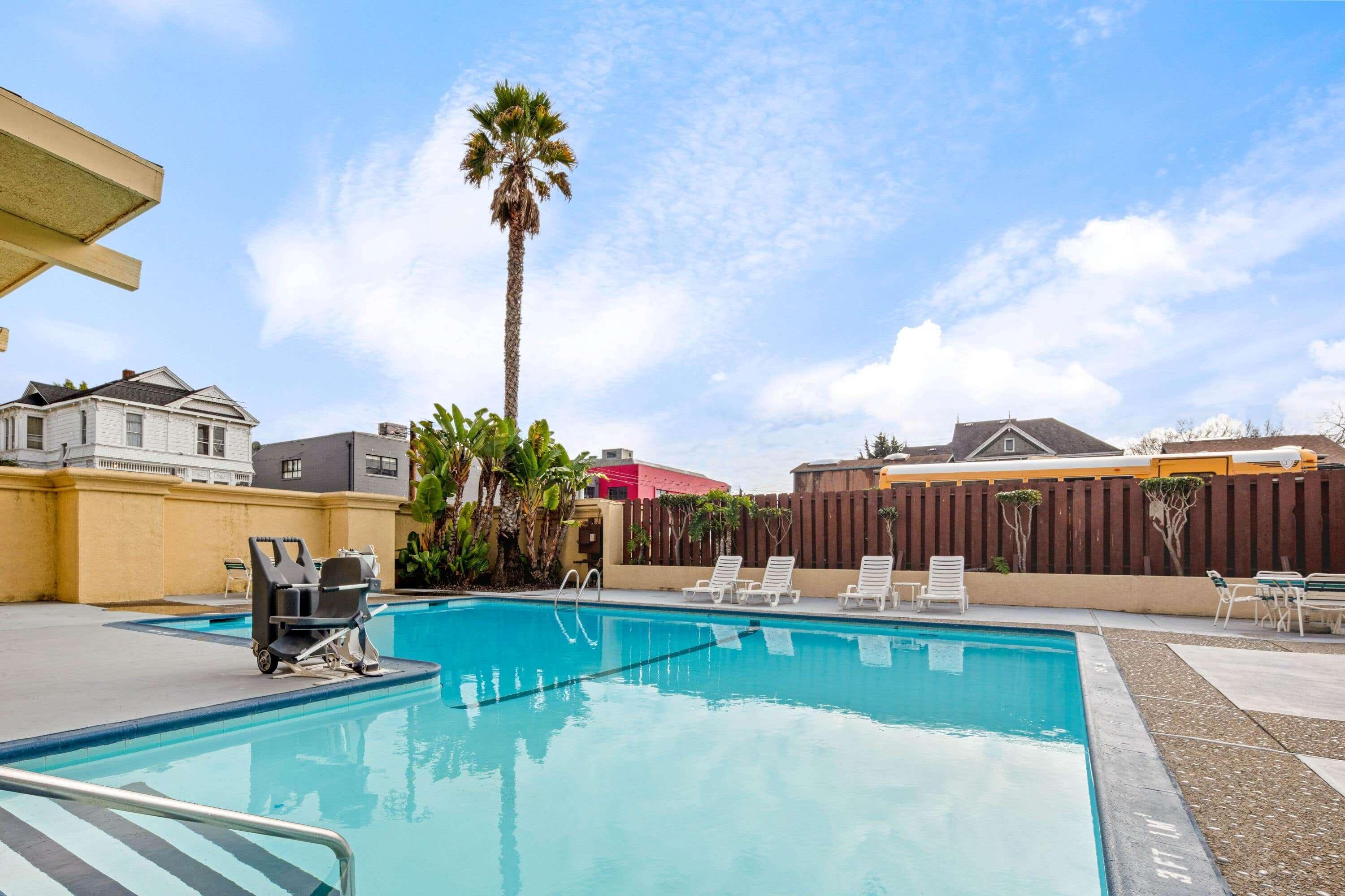 University Inn & Suites Berkeley Ngoại thất bức ảnh