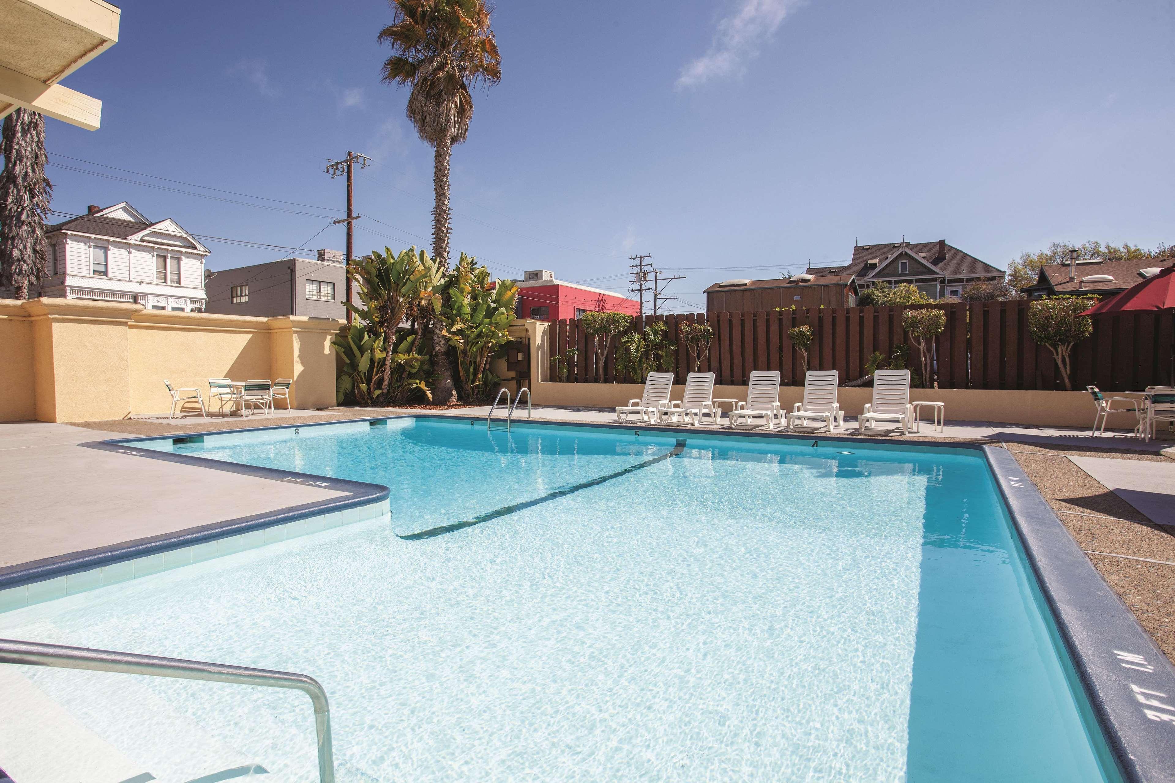 University Inn & Suites Berkeley Ngoại thất bức ảnh